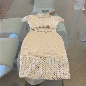 Elegant White Lace Dress 👗 Made in Brazil Exquisite. Never worn ❤️❤️